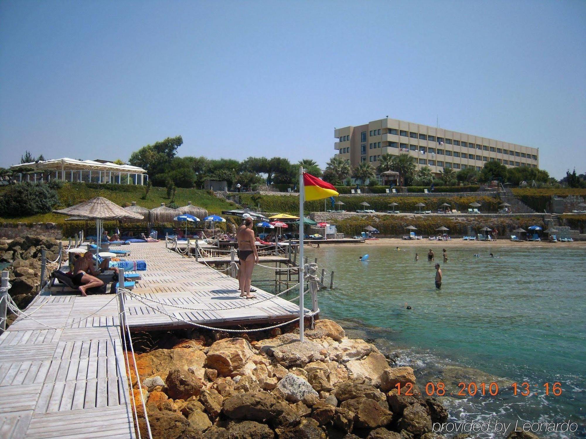 Babaylon Hotel Çeşme Exterior foto